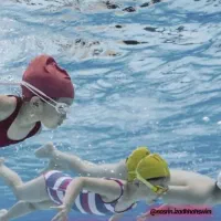 آموزش شنا و آبدرمانی بانوان و کودکان