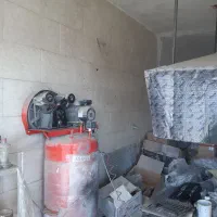 مغازه ۳۸مترری بر روی اتوبان دکتر حسینی|اجارهٔ مغازه و غرفه|سنندج, |دیوار