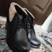 کفش نیم بوت نیم‌بوت
