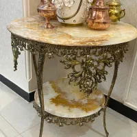 میز خاطره برنز