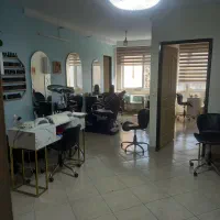 استخدام رنگ کار و ناخنکار و کوپ کار ماهر