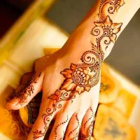 نقش حنا به سبک تتو