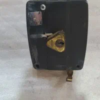 قفل در حیاط