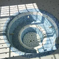 نصب سرامیک  پشت توری استخر  .جکوزی .سونا|خدمات پیشه و مهارت|بوشهر, |دیوار