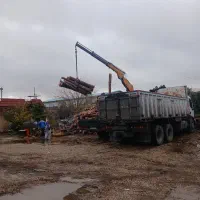 خریدار و برش انواع چوب