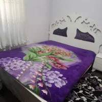 تخت به همراه تشک