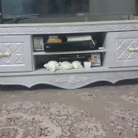 میز تلویزیون درحدنو و یک میز کامپیوتر درحدنو