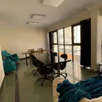 دفتر-اداری-و-فضای-کار-اشتراکی-و-اتاق-نیمه-خصوصی