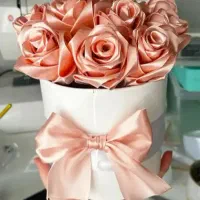 گل رز|گل مصنوعی|رباط‌کریم, رباط‌کریم|دیوار