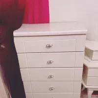 سرویس خواب در حد|تخت و سرویس خواب|قدس, شهر‌قدس|دیوار