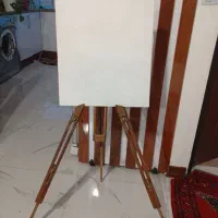 سه پایه نقاشی وخط کش T