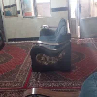 یک دست مبل شیک چرم|مبلمان خانگی و میز عسلی|کرمانشاه, |دیوار