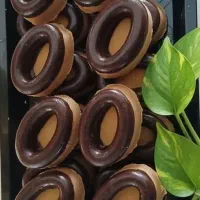 حلوا و برشتوک مجلسی