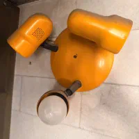 لوستر دیواری ۳ شاخه ۴ عدد موجود است