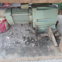 چند عدد گیربکس حلزونی نورد خم کن|ماشین‌آلات صنعتی|مشهد, رباط طرق|دیوار