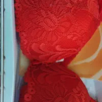 سوتین کوچک کننده|لباس|قوچان, |دیوار