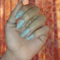 کاشت و ترمیم ناخن با تخفیف ویژه
