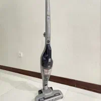 جارو شارژی عصایی بلک اند دکر