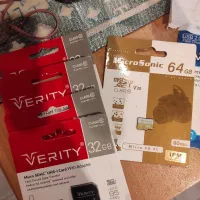 چند عدد فلش و رم با گارانتی مادام زیر فی بازار|قطعات و لوازم جانبی رایانه|کرج, جهانشهر|دیوار