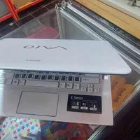 فروش لپتاپ بسیار تمیز