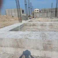 ساختمان-200متری-دوطبقه-نیمه-کاره-تنگگ-2