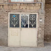 درب حیاط جنوبی