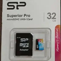 مموری ۳۲ گیگ و  شارژر ۳ خروجی