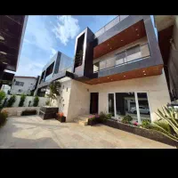 منزل2-5طبقه-درب-ازحیاط-فلکه-فرودگاه-به-سمت-سیاحتگر