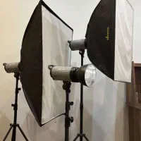 فلاش استودیویی متل ۳۰۰ ژول