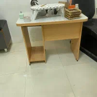 میز چوبی کارکرده