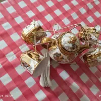 لیوان قدیمی و قهوه خوری