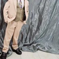 کت و شلوار رنگ کرم