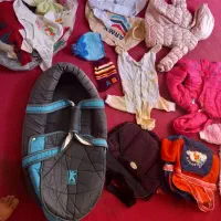 مقداری لوازم نوزادی