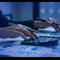 حسابدار برای کار در شیشه بری