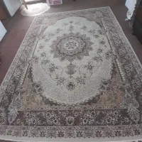 فرش ۹متری درجه یک‌.همراه پادری.