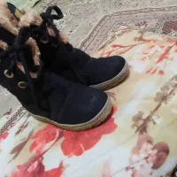 چکمه دخترانه سایز۳۷. قیمت ۲۰۰تومان