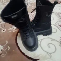 یک جفت بوت نو|کیف، کفش، کمربند|اصفهان, کساره|دیوار