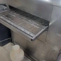 فرساندویچ پیتزا کالباس بر ترازو