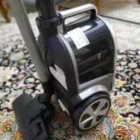 جاروبرقی پاکشوما/تمیز و آماده استفاده