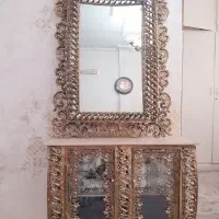 اینه و کنسول برنجی