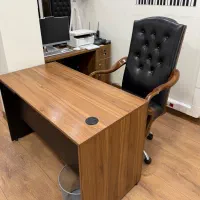 میز و صندلی اداری کاملا نو میز برند نیلپر