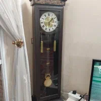 ساعت ایستاده سالم بدون کوچکترین خط وخش