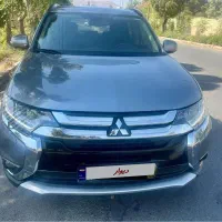 اوتلندر ۲۰۱۷ تک برگ سند