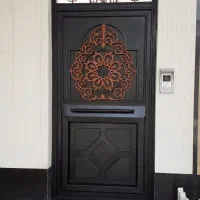 نقاشی ساختمان و درب پنچره فلزی وچوبی وغیره...