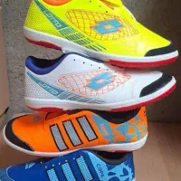 کفش ورزشی سالنی فوتسال ساده فروش بصورت عمده و خرده