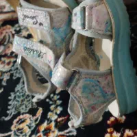 تعدادی کفش. زنانه و بچه گانع|کیف، کفش، کمربند|سبزوار, شرق کال عیدگاه|دیوار