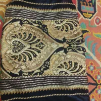 روبالشتی و رو پشتی در حد نو . ۵۵۰۰۰۰۰