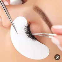 استخدام مژه کار حرفه ای