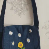 کیف جین با گلدوزی دست دوز|کیف، کفش، کمربند|حبیب آباد, |دیوار