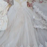 لباس عروس همراه شال و شنل تمیز سایز ۳۸ الی ۴۰